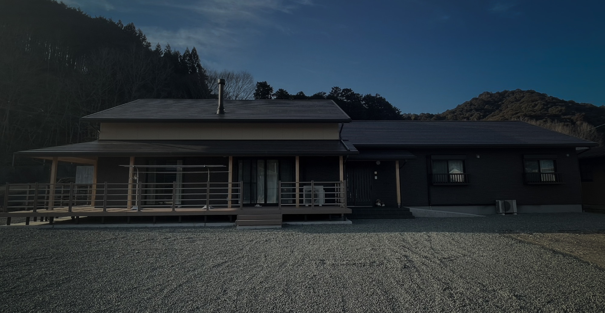 頼みやすい身近なプロとして 、お客様のご要望にまっすぐ応える。  三重県北牟婁郡を拠点に建築板金工事を手がける城戸建築板金