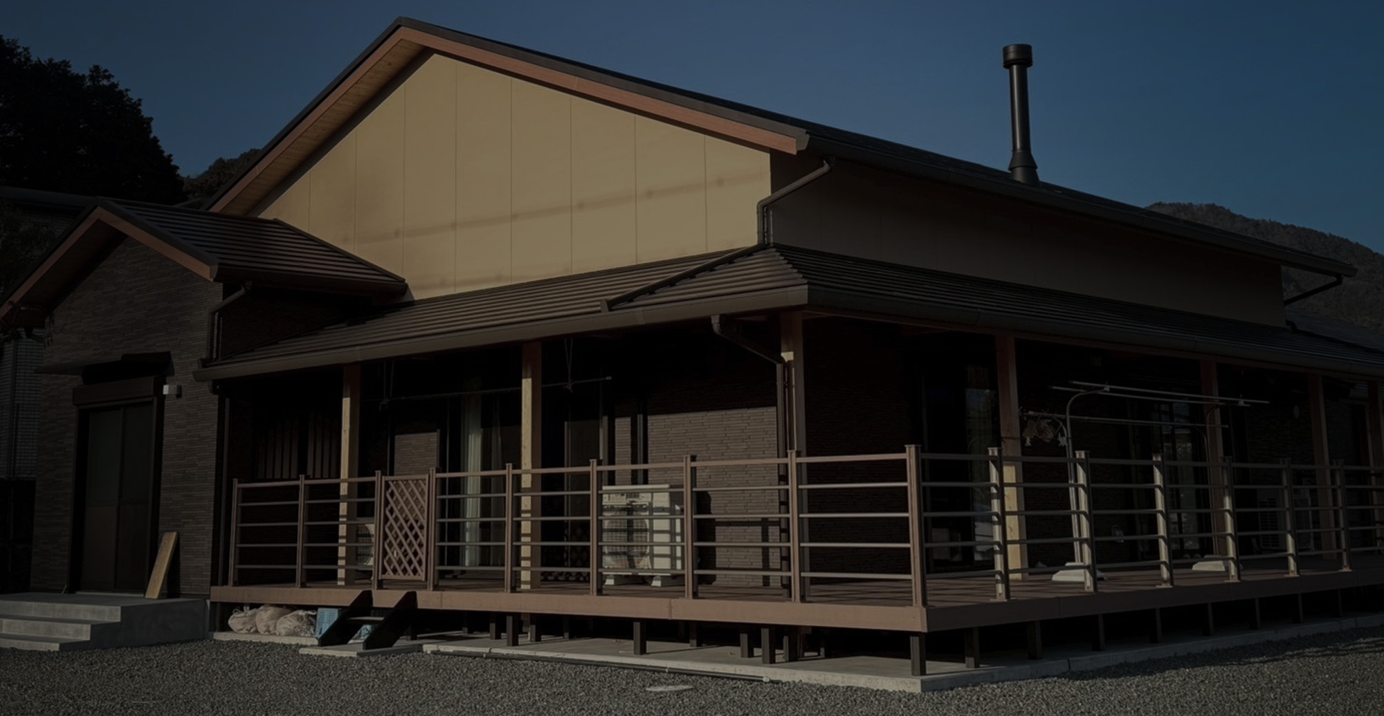 頼みやすい身近なプロとして 、お客様のご要望にまっすぐ応える。  三重県北牟婁郡を拠点に建築板金工事を手がける城戸建築板金